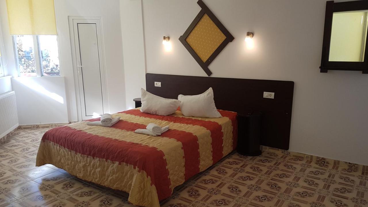 Pensiunea Casa Noastra Hotel Sinaia Ngoại thất bức ảnh